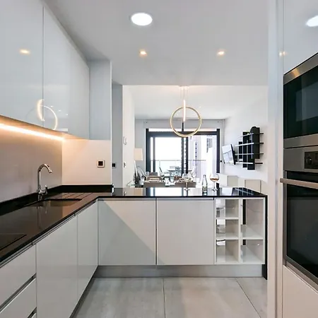 Sunset Waves Luxury Apartment *